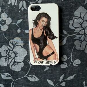 Kourtney Kardashian iPhone 5, SE Case